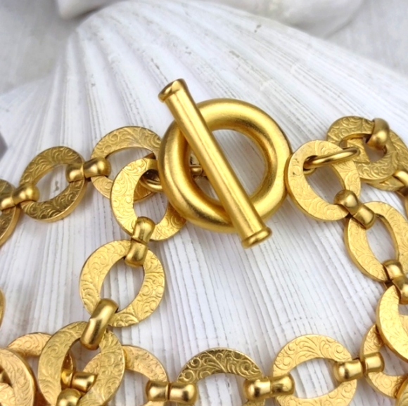 Cleopatra Pirate Treasure Vibe It's-That-Gorgeous 2 Layer Choker Necklace - Picture 4 of 11